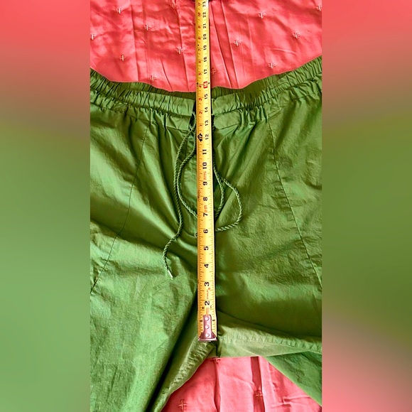 FARM Rio Green Cropped Pants - Picture 11 of 11